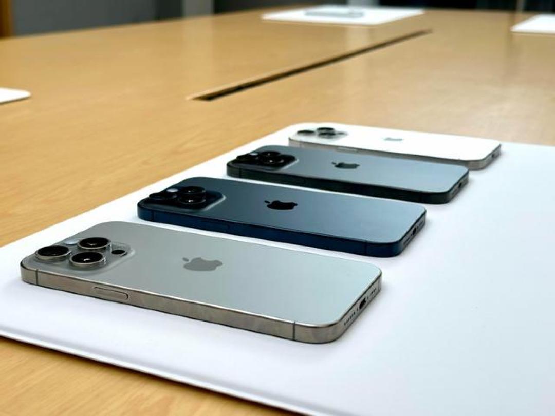 iPhone新机选购指南:商务精英选Pro、摄影党看Max、长辈最爱这款!