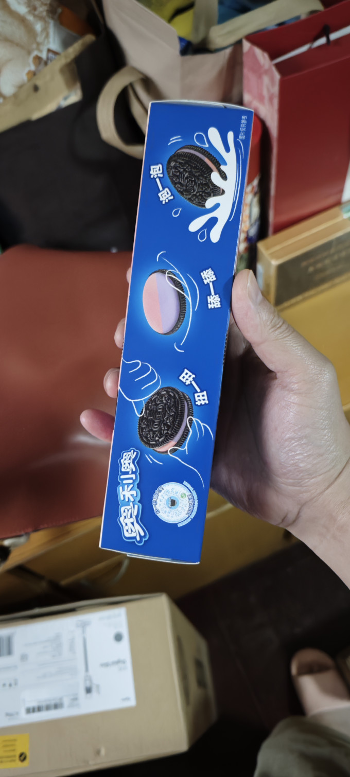 奥利奥树莓&蓝莓味,好吃到跺jiojio