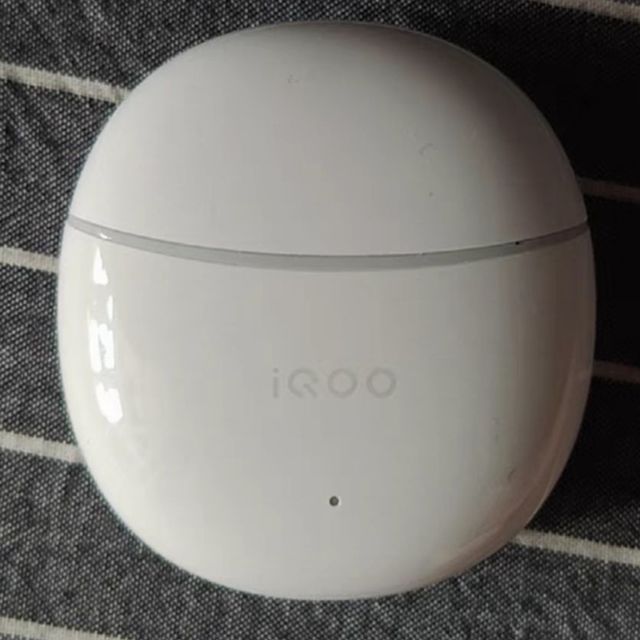 电竞声效耳机iQOO TWS Air2发布