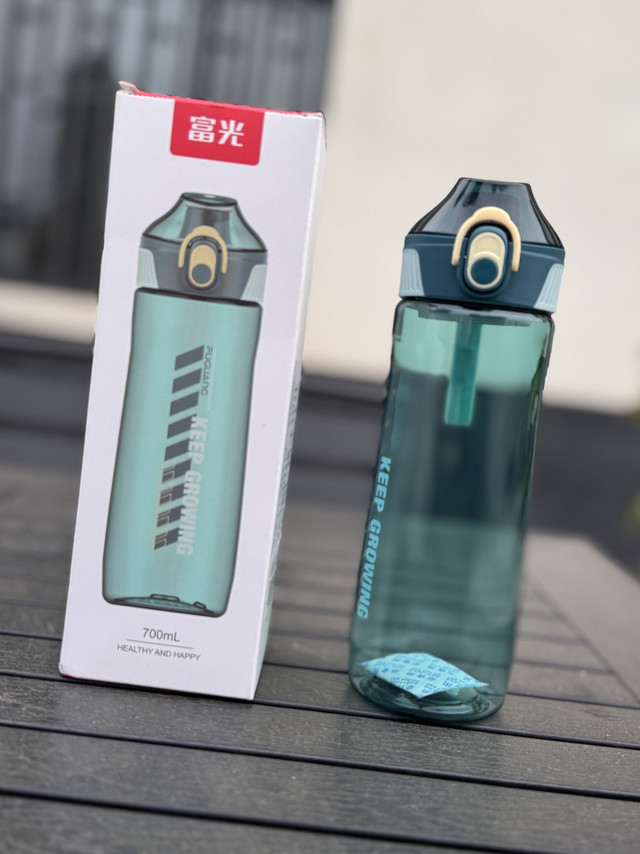天热换杯子，必须tritan材质，泡茶不怕烫