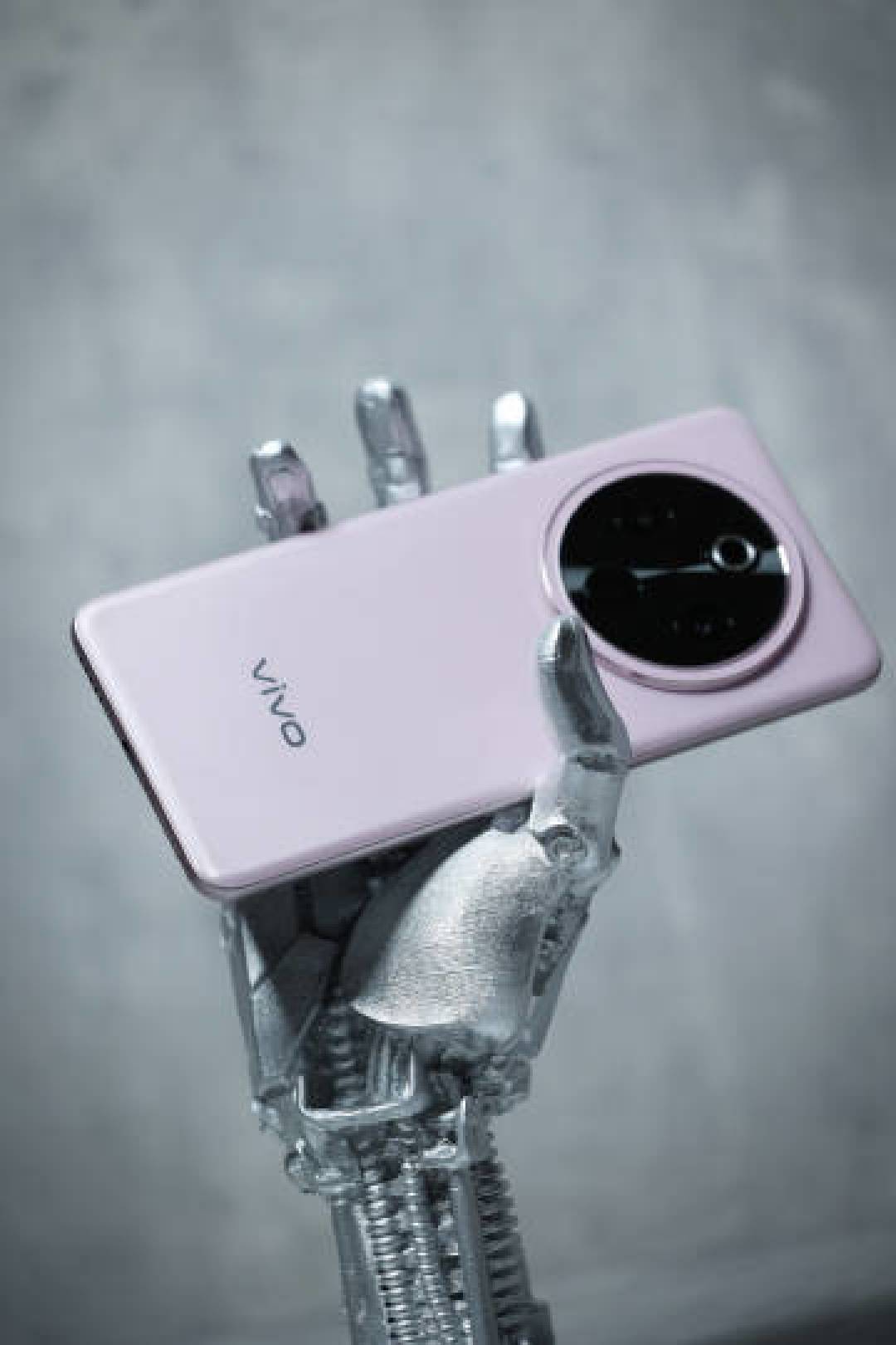 爆款风格标题:vivo Y300t评测:6500mAh+天玑7300,千元机用军工级防护拿捏实用党?