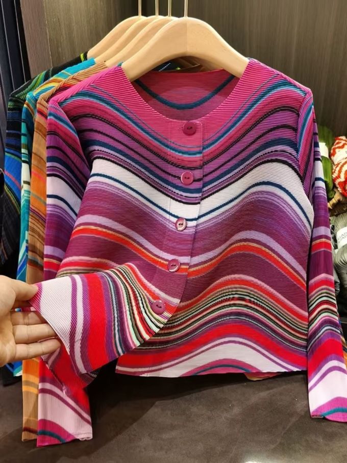 女上装
