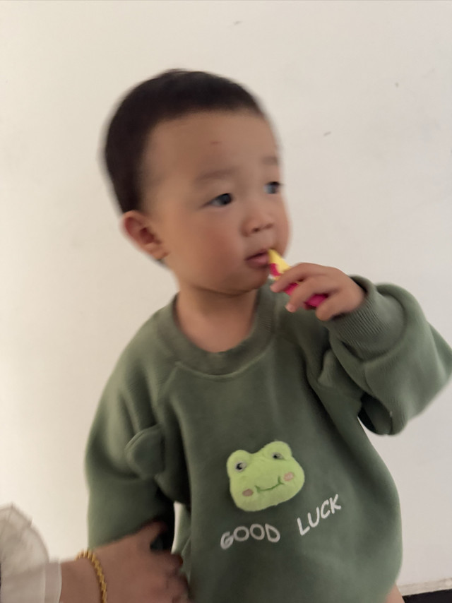 jordan牙刷，娃娃的第一个牙刷