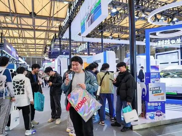 AWE2025观展团：探索科技与生活的奇妙融合