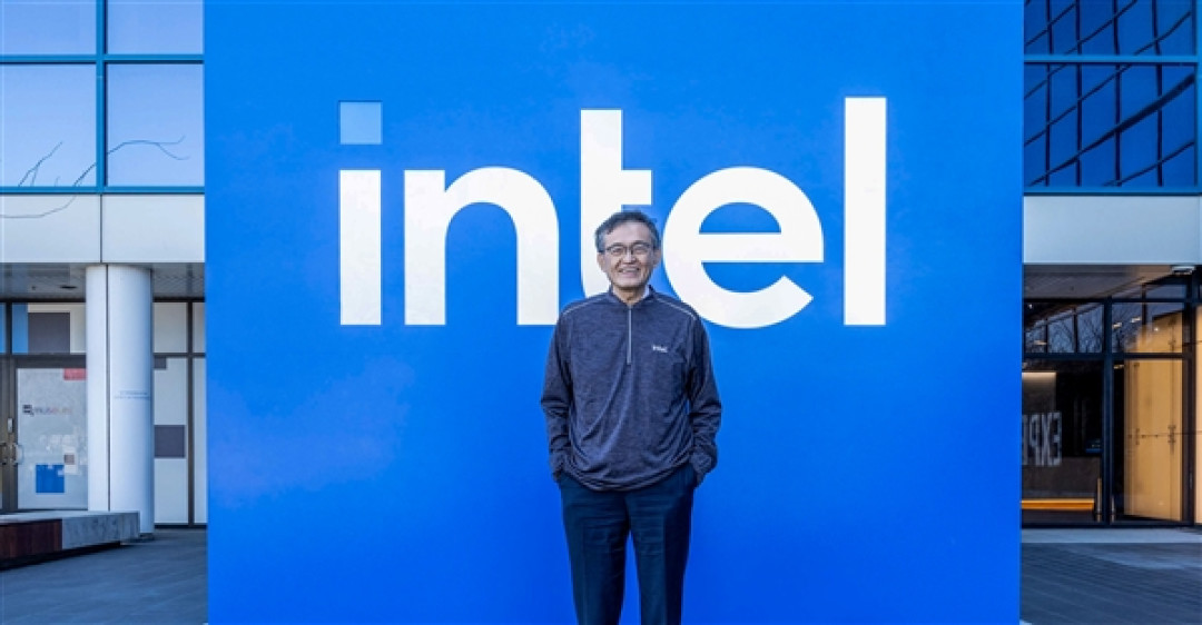 Intel CEO明确未来两代CPU发布时间!绝口不提新显卡
