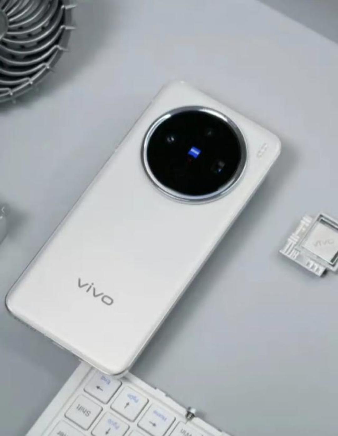 直降千元!vivo X200系列实测:天玑9400+潜望长焦,Pro版和标准版怎么选?