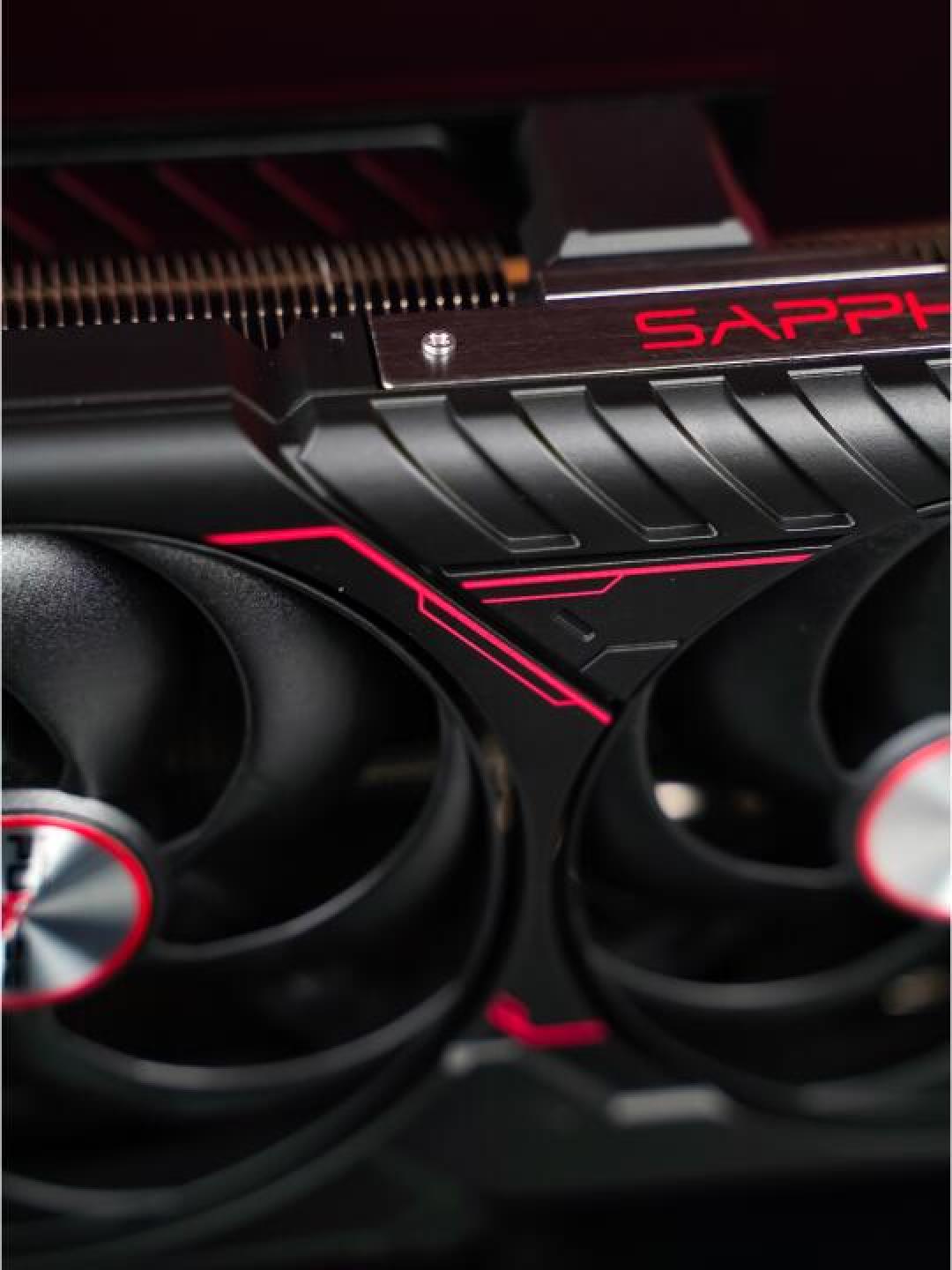 《蓝宝石PURE 9070 XT显卡实测:4K畅玩《黑神话》,散热竟低至51℃?》