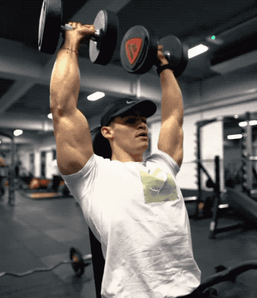 居家哑铃肩部轰炸!6个动作雕刻南瓜肩,告别溜肩扁平