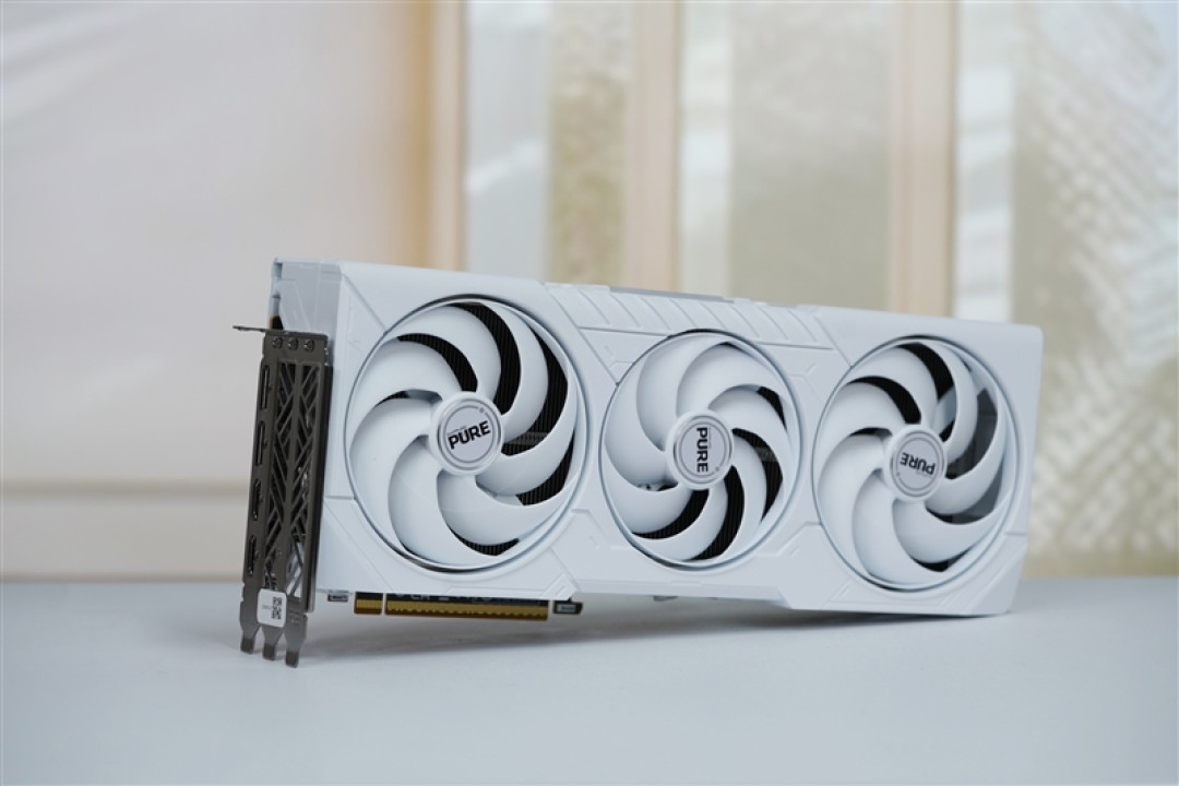 锐龙5 9600X搭配RX 9070 XT游戏测试:直接秒了Intel两代