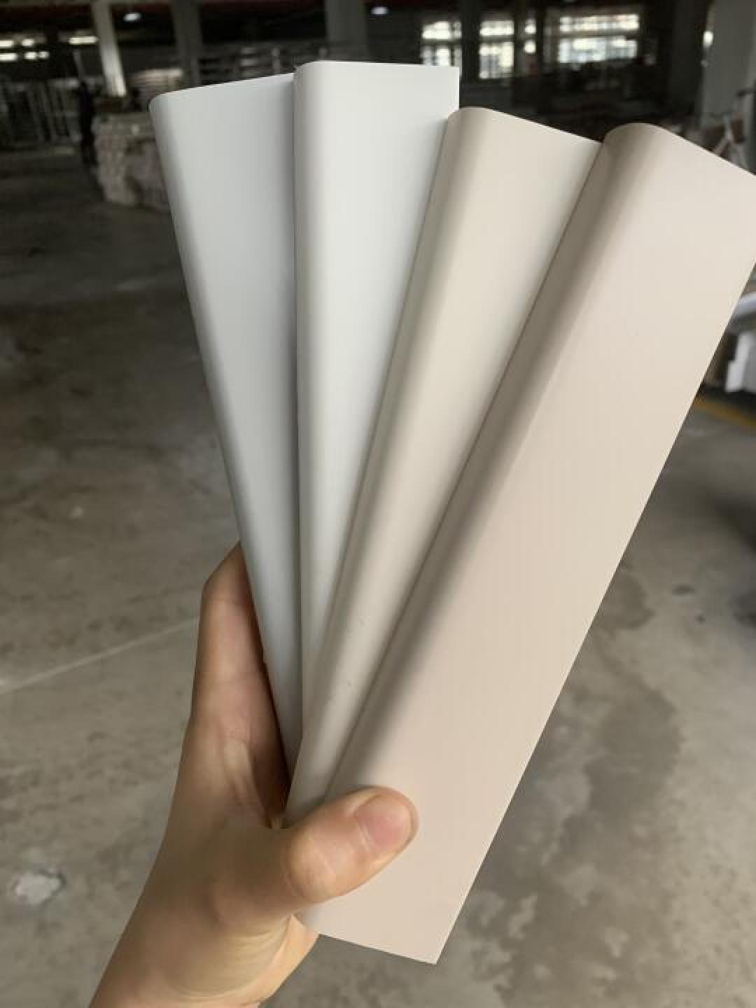 踢脚线颜色选错全屋翻车?这3个搭配公式让家装效果立涨30%