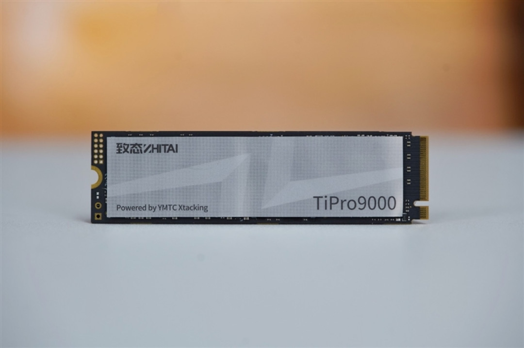 长江存储致态TiPro9000 4TB SSD评测:容量更大速度更快 性能新巅峰