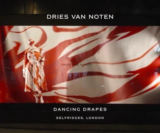 Dries Van Noten 一场流动的诗意