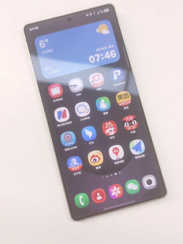 已经不能当镜子用了，三星GalaxyS25 Ultra还值得买么？