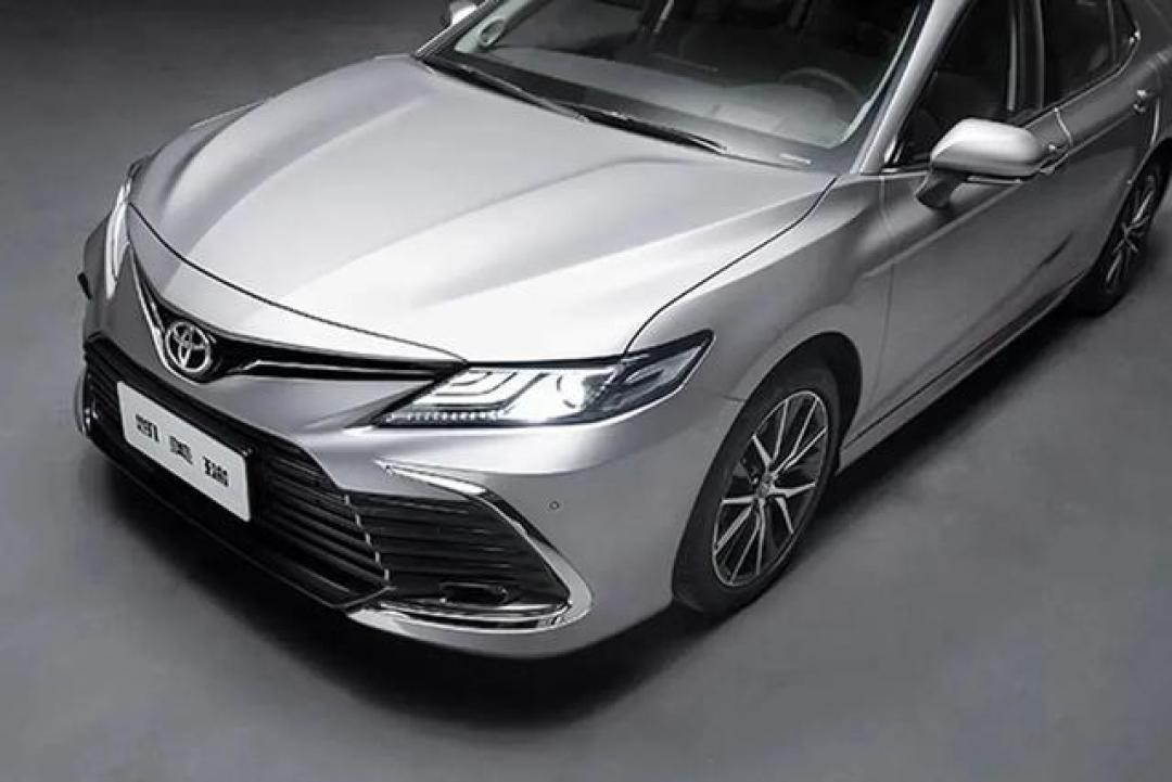油耗4L、三套动力可选!第九代凯美瑞凭啥成家用车最优解?