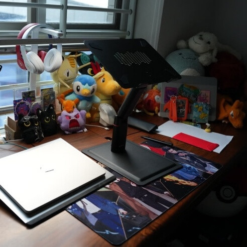 抬头或者站立，才是正确的笔记本电脑使用方式