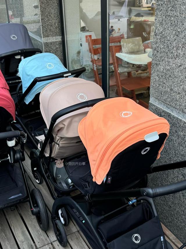 小菀好物｜来国际蓝孩给小菀洗车！