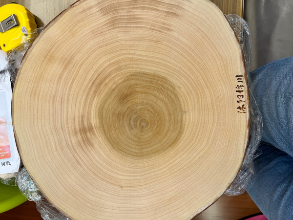 网上买了个银杏木菜板，相当满意！