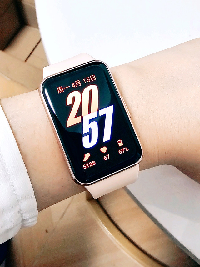 颜值即正义！三星Galaxy Fit3也能很有性价比