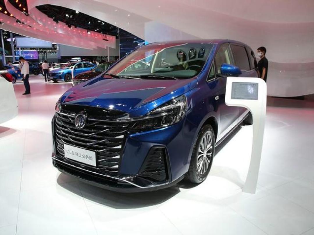 别克GL8陆尚插混MPV：30万级真龙系统首秀，1370km续航重塑商务出行