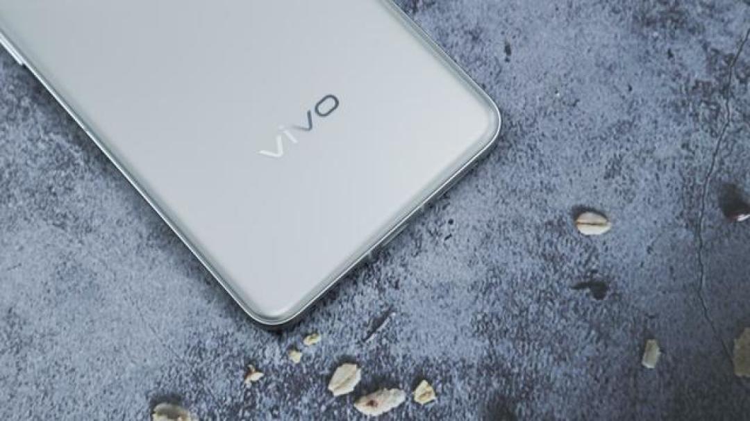 苹果用户转投vivo X200 Pro？东方美学背后的科技突围