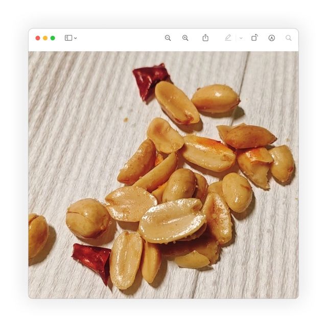 李老头麻辣花生米的酥脆魅力