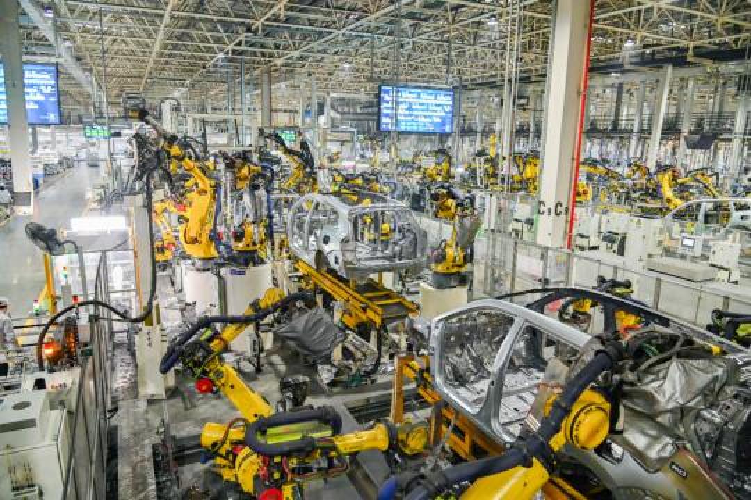 从连亏四年到年赚60亿!赛力斯靠什么逆袭成全球第四大新能源车企?