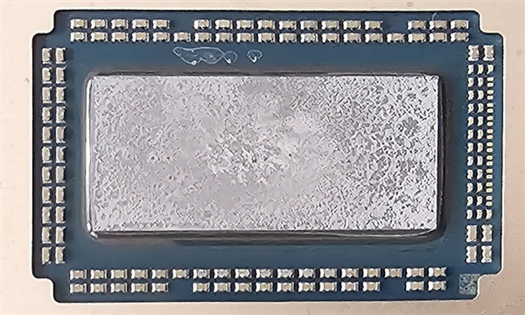撼讯RX 9070 XT GPU表面竟有1934个“坑”!温度高达113℃