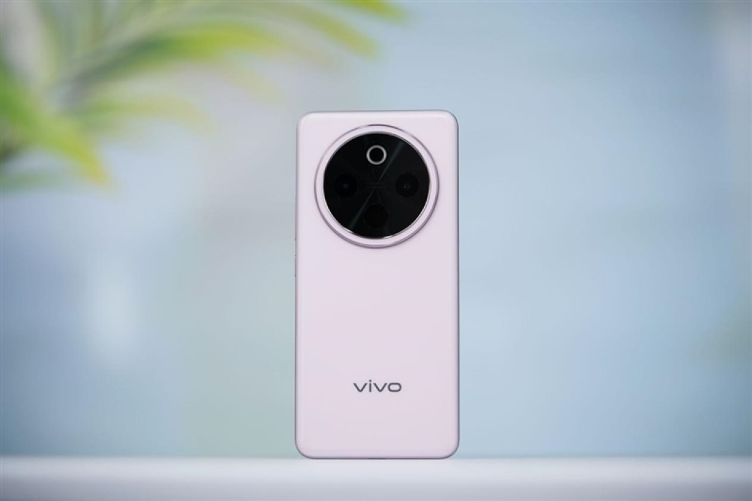 史上最大容量蓝海电池加持 vivo Y300 Pro+评测:一部能用20小时的国民手机