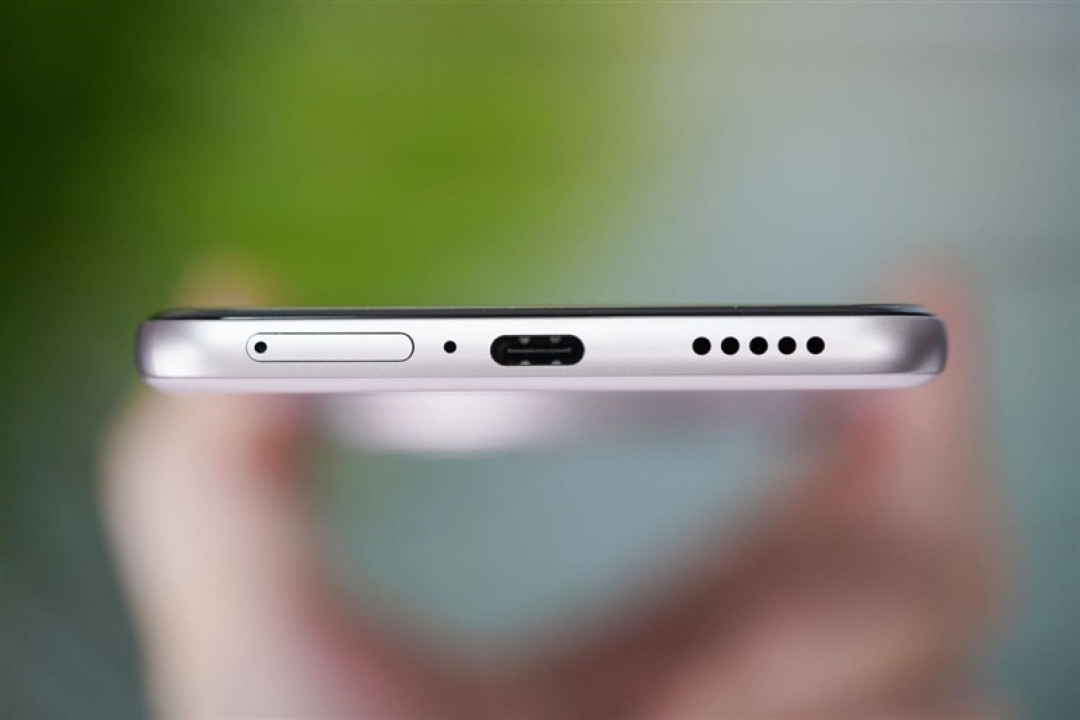 史上最大容量蓝海电池加持 vivo Y300 Pro+评测:一部能用20小时的国民手机
