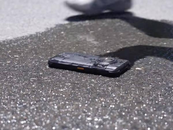 闲鱼捡漏300块备用机，榨干三防手机最后一滴油水