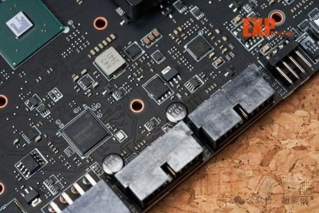 微星 MEG X870E GODLIKE 超神主板评测:全方位拉满,不负“超神”之名