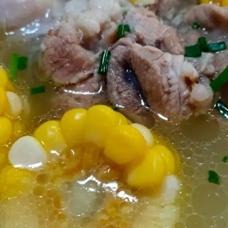 春季营养排骨炖山药玉米汤教程