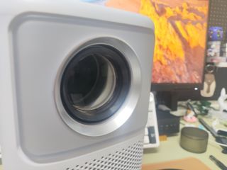 找个投影仪来玩一玩。