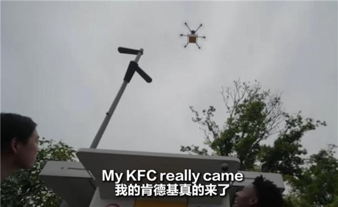 美国顶流网红38次OMG!深圳黑科技让全球破防:会游泳的车+空投炸鸡