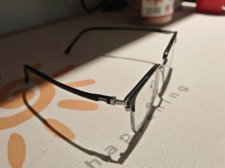 👓万新镜片+镜框，护眼又百搭