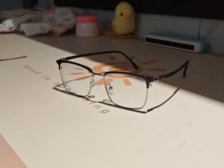 👓万新镜片+镜框，护眼又百搭