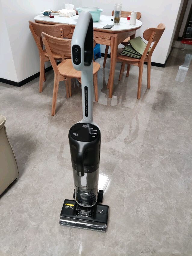 低矮家具底部清洁无忧，追觅H30 Combo