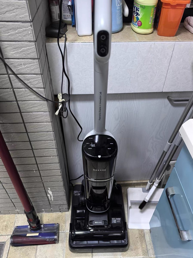 追觅H40 Ultra洗地机：高温热水清洁，彻底告别油污困扰  