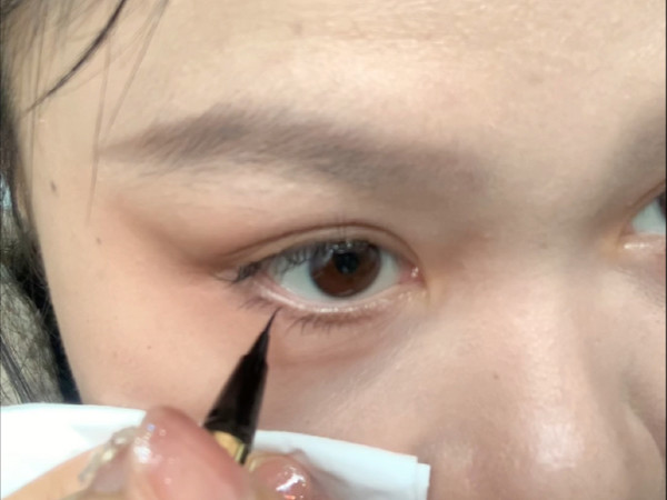 15块的名创优品眼线笔！好用