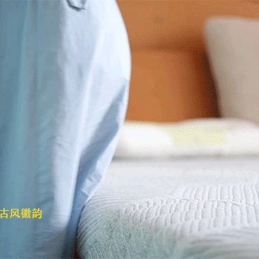 老床垫换新，入手8H黑金刚大口径护脊弹簧乳胶床垫，软硬兼顾