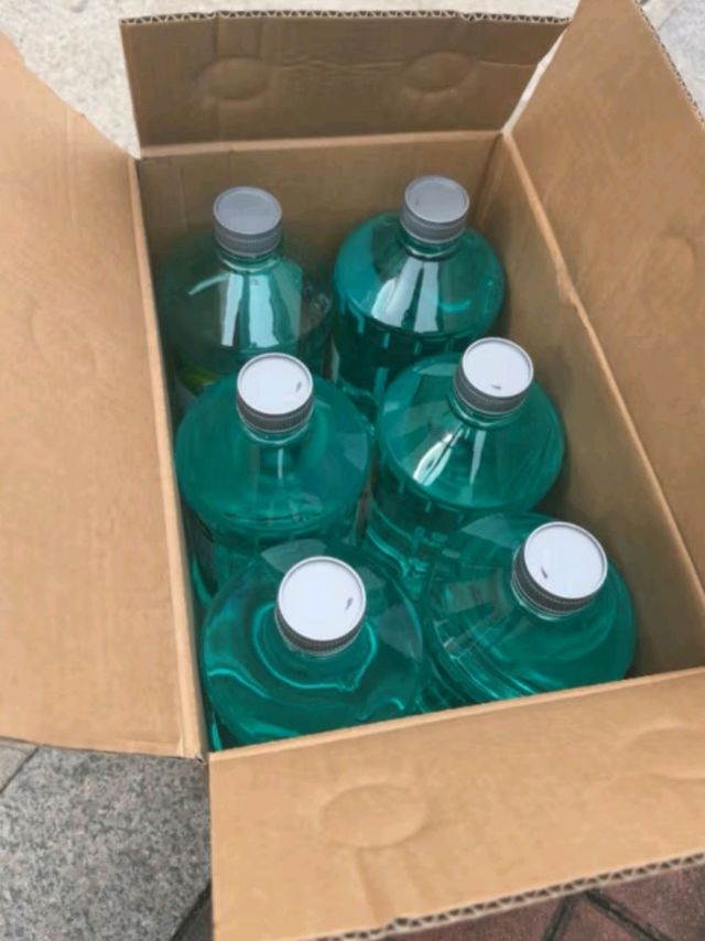 有龟牌硬壳玻璃水，开车视野超绝！