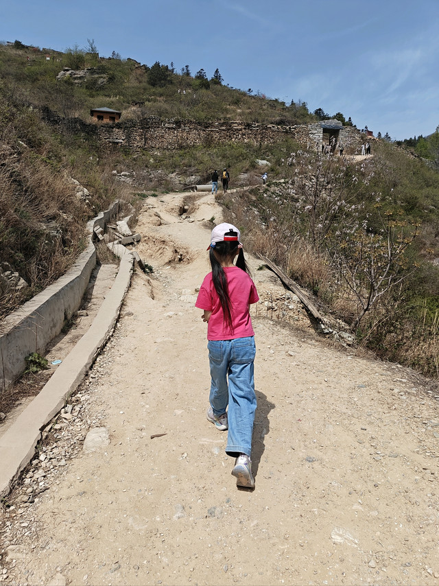 武汉的朋友们！没人疼就来这里爬山吧，爬完了浑身疼