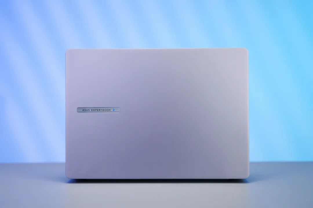 一键部署，构建专属知识库 酷睿Ultra 7 258V×无涯问知AI PC助力企业高效办公