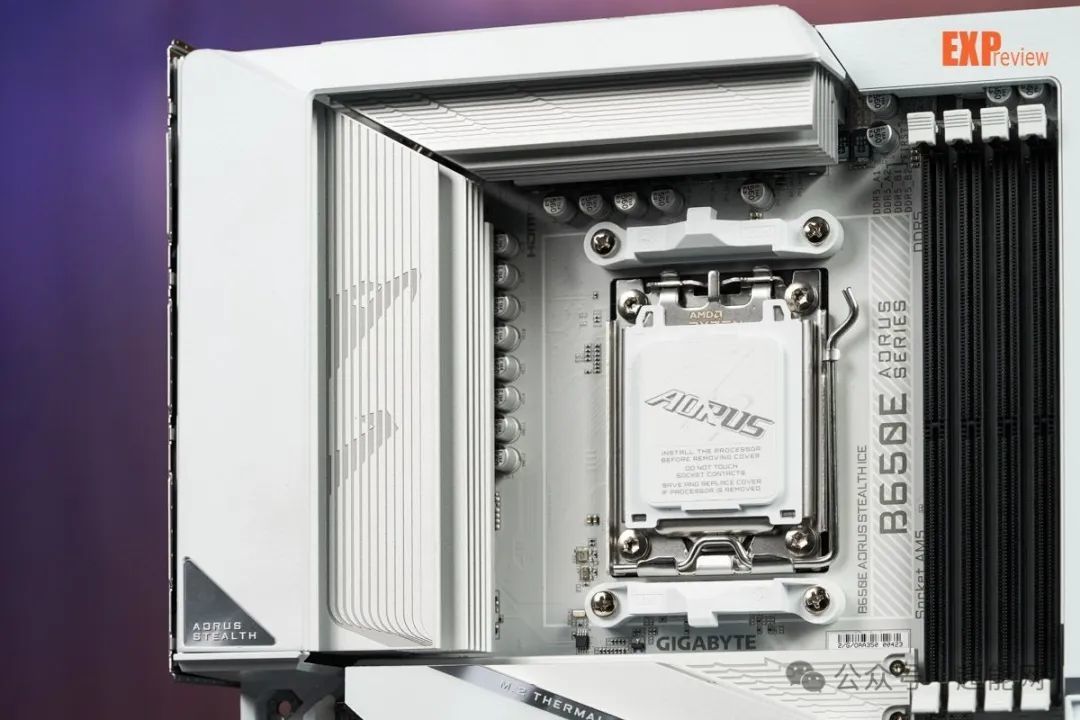技嘉B650E AORUS STEALTH ICE 背插冰雕评测:白色背插装机不二之选