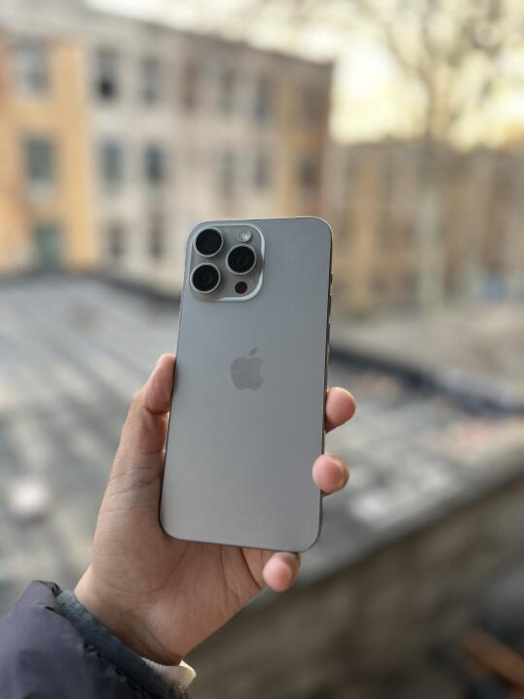 iPhone 15 Pro Max深度评测:A17 Pro+钛合金能否再战三年?降价后是否真香?