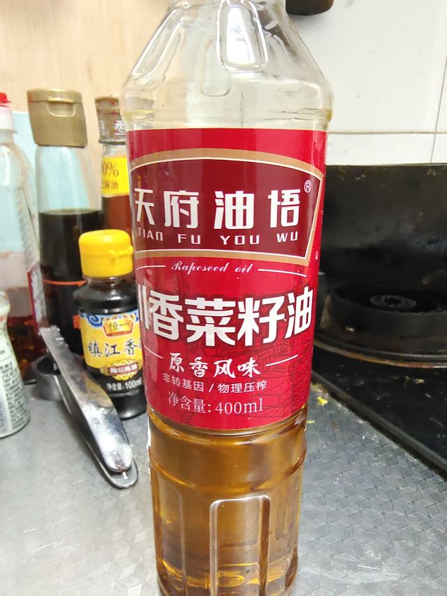 非转基因！天府油悟菜籽油的原香风味
