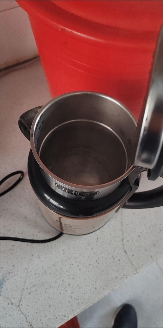 万利达电水壶
