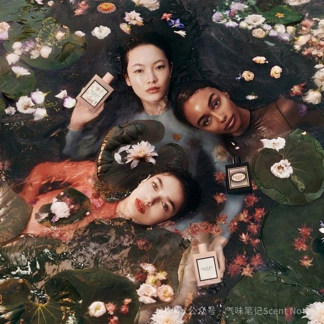 Gucci Bloom 香水：集市昏暗灯光下的沙哑橙花