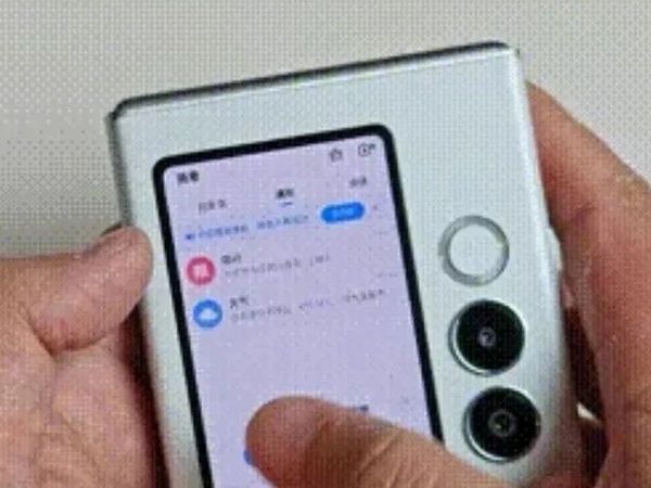 努比亚Flip 2：3000元以下折叠屏如何呢？