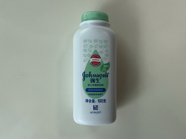 夏天容易出汗，用这款爽身粉